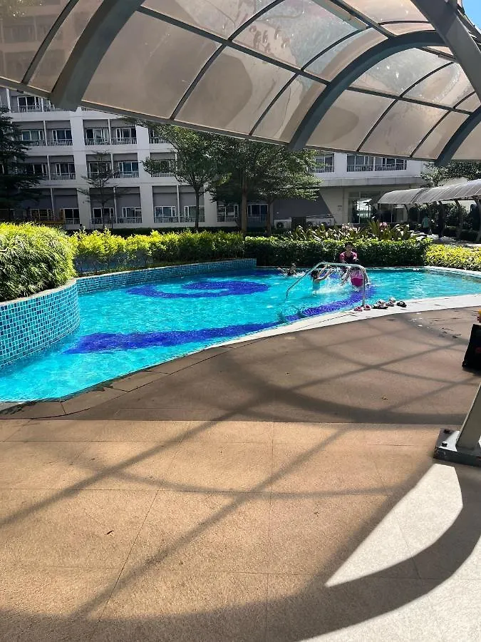 Taguig Bgc View With Balcony Plus Netflix Near Airport Mc Kinley 0*,