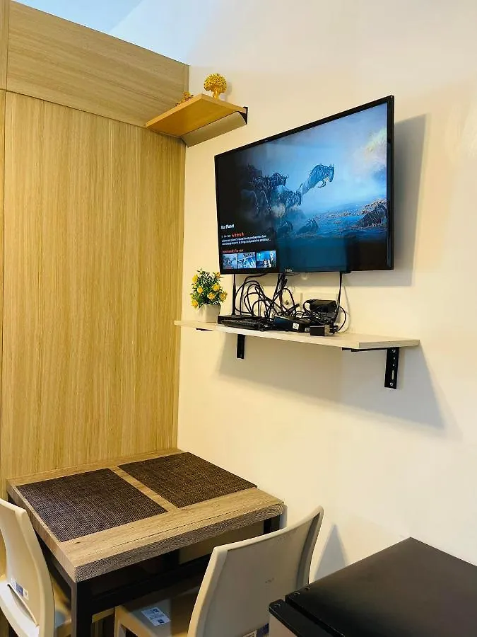 Taguig Bgc View With Balcony Plus Netflix Near Airport Mc Kinley Filipíny